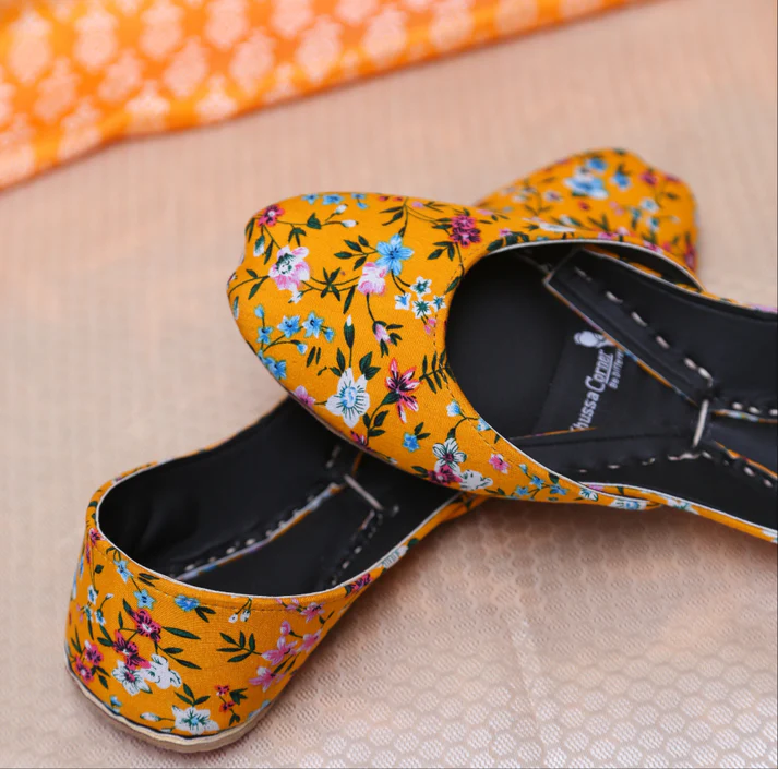 Sunlit Bloom - Image 4